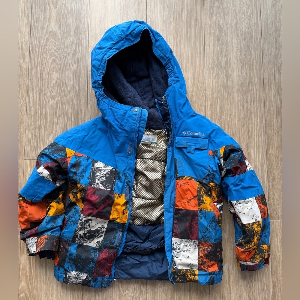 Columbia Blue and Multicolor Hooded Jacket Size XS